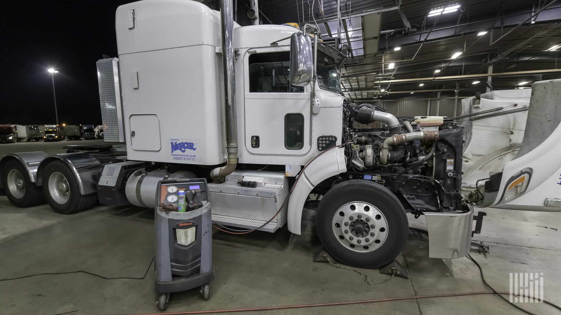 How Much Does It Cost to Replace a Semi-Truck Engine?